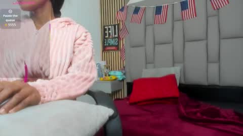 daffnelewis online show from 11, 9, 2025