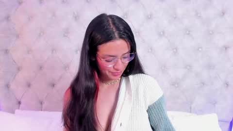 Snapshot of dafne_bss chatting on 6, 6, 2026 dafne_bss online show from 6, 6, 2026