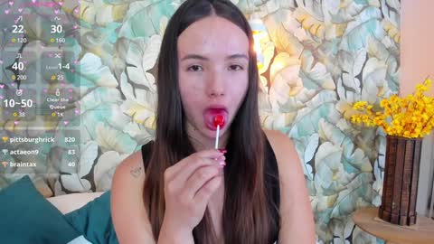 Snapshot of dafnevega chatting on 1, 2, 2025 Dafne  online show from 1, 2, 2025