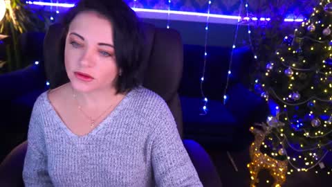 Dafni Mon online show from 10, 12, 2024