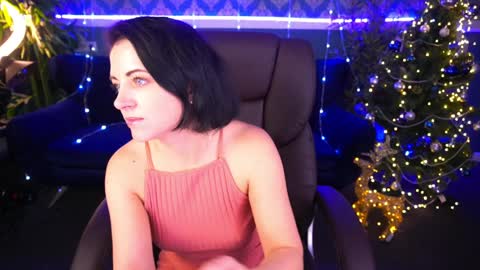 Dafni Mon online show from 10, 12, 2024