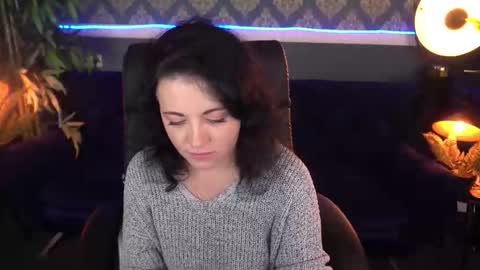 Snapshot of dafni_mon chatting on 24, 11, 2025 Dafni Mon online show from 24, 11, 2025