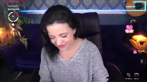 Snapshot of dafni_mon chatting on 1, 12, 2025 Dafni Mon online show from 1, 12, 2025