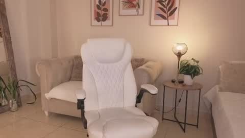 Dahiann Walcott online show from 23, 7, 2026