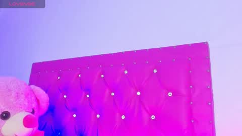 Snapshot of dahiangomezz chatting on 2, 1, 2025 online show from 2, 1, 2025