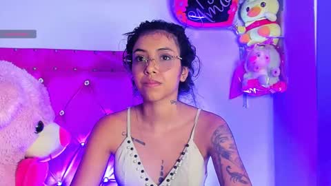 Snapshot of dahiangomezz chatting on 15, 2, 2025 online show from 15, 2, 2025