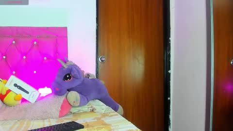 Snapshot of dahiangomezz chatting on 10, 9, 2025 online show from 10, 9, 2025