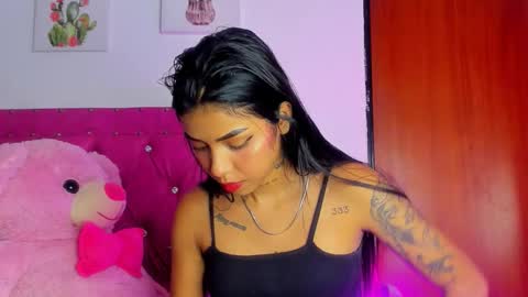 Snapshot of dahiangomezz chatting on 15, 11, 2025 online show from 15, 11, 2025