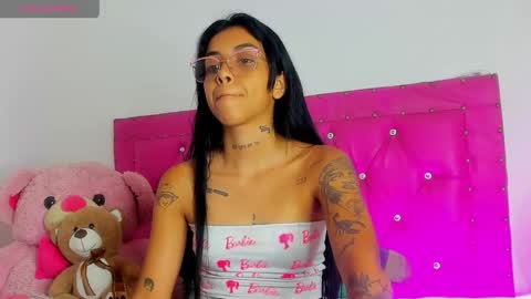    online show from 14, 4, 2026