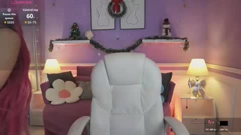 Dahlia Grey online show from 3, 12, 2025