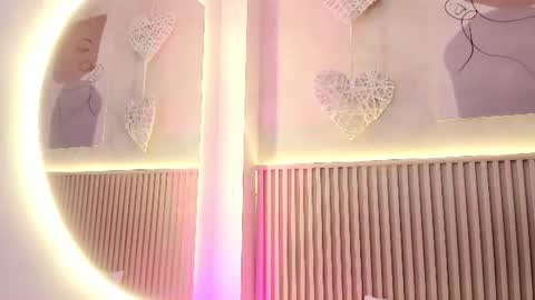 Snapshot of daiana_curly chatting on 7, 7, 2026 Daiana online show from 7, 7, 2026