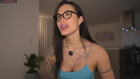 Snapshot of daihanwatson_ chatting on 9, 11, 2025 Dai independent online show from 9, 11, 2025