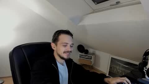 Daimon  online show from 22, 10, 2025