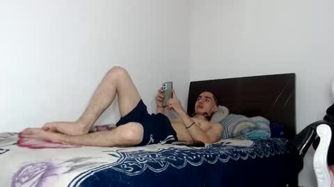 Daniel y Camilo online show from 9, 3, 2025