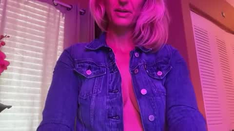 Daisy137 online show from 24, 2, 2026