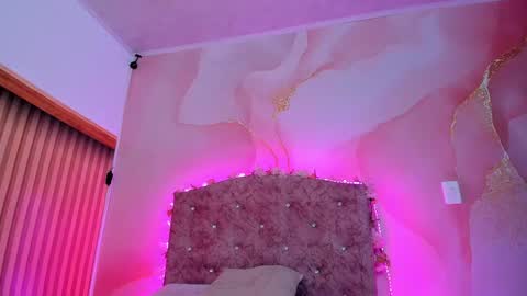 Snapshot of daisy__rose chatting on 3, 3, 2025 Dai online show from 3, 3, 2025