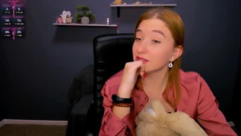 Little Di online show from 10, 12, 2024