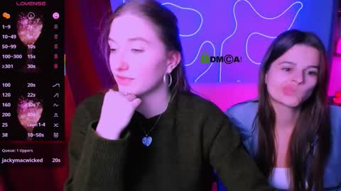 Little Di online show from 6, 10, 2025