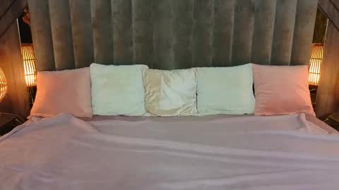 Snapshot of daisydelight_ chatting on 12, 9, 2025 daisydelight_ online show from 12, 9, 2025