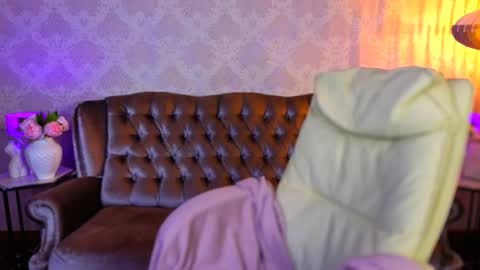 Snapshot of daisydelight_ chatting on 13, 11, 2025 daisydelight_ online show from 13, 11, 2025