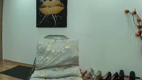 Snapshot of daisyluvsyou chatting on 22, 6, 2026 Daisyy online show from 22, 6, 2026
