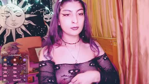 Snapshot of dak_7 chatting on 7, 1, 2025    --  -- help me reach 100 hands up  online show from 7, 1, 2025