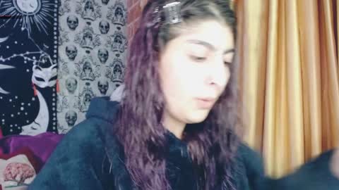 Snapshot of dak_7 chatting on 31, 1, 2025    --  -- help me reach 100 hands up  online show from 31, 1, 2025