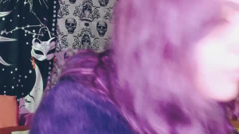 Snapshot of dak_7 chatting on 7, 2, 2025    --  -- help me reach 100 hands up  online show from 7, 2, 2025