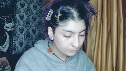 Snapshot of dak_7 chatting on 28, 2, 2025    --  -- help me reach 100 hands up  online show from 28, 2, 2025