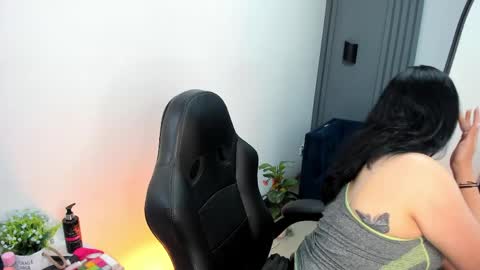 Snapshot of dakhota_rouge chatting on 5, 6, 2026 Dakhota online show from 5, 6, 2026