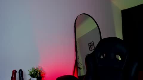 Snapshot of dakhota_rouge chatting on 25, 6, 2026 Dakhota online show from 25, 6, 2026