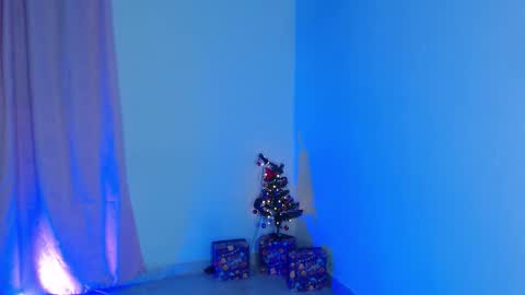 VALENTINA  online show from 20, 12, 2025