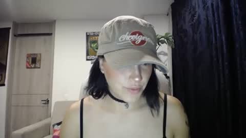 IG  dakotasofiaa online show from 14, 1, 2025