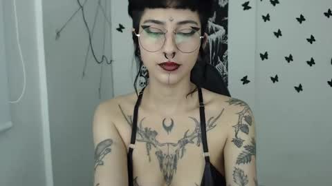 Snapshot of dakota_krall_ chatting on 28, 2, 2025 dakota online show from 28, 2, 2025