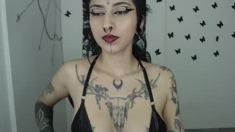 Snapshot of dakota_krall_ chatting on 1, 3, 2025 dakota online show from 1, 3, 2025