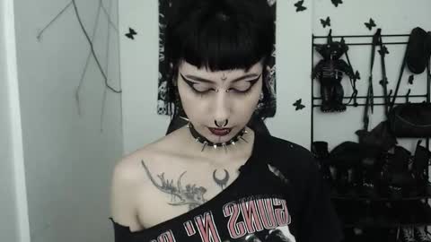 Snapshot of dakota_krall_ chatting on 2, 10, 2025 dakota online show from 2, 10, 2025