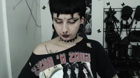 Snapshot of dakota_krall_ chatting on 23, 10, 2025 dakota online show from 23, 10, 2025