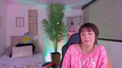 Snapshot of dakotaa_01 chatting on 7, 11, 2025 dakotaa online show from 7, 11, 2025