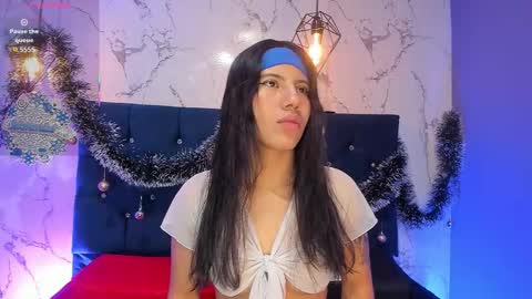 dakotaa_johnson online show from 3, 12, 2025