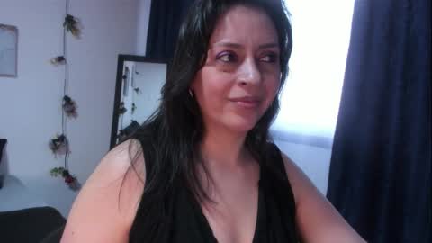 Dakotaagray online show from 12, 1, 2026