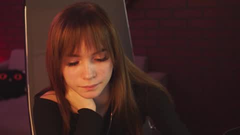 Snapshot of dakotaajohnnson chatting on 5, 3, 2025 dakotaajohnnson online show from 5, 3, 2025