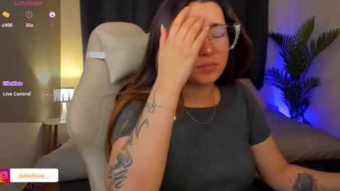 Snapshot of dakottaa__ chatting on 15, 12, 2025 dakottaa__ online show from 15, 12, 2025