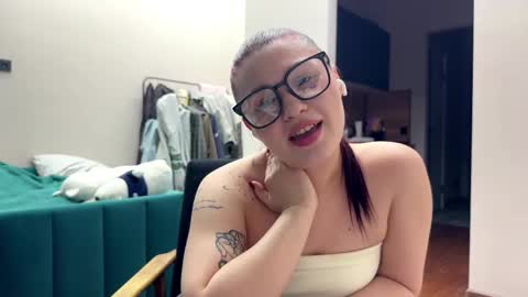 Snapshot of daledunaway chatting on 19, 12, 2025 Daria online show from 19, 12, 2025