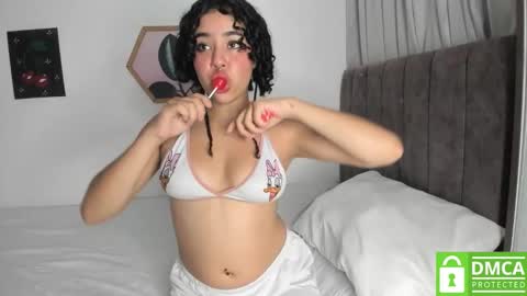 Snapshot of dalhila chatting on 23, 10, 2025 D A L H I L A online show from 23, 10, 2025