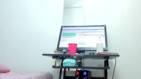 Snapshot of dalia_2 chatting on 8, 2, 2025 Ren online show from 8, 2, 2025