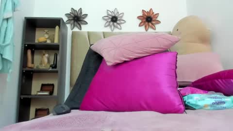 Snapshot of dalia_2 chatting on 16, 2, 2025 Ren online show from 16, 2, 2025