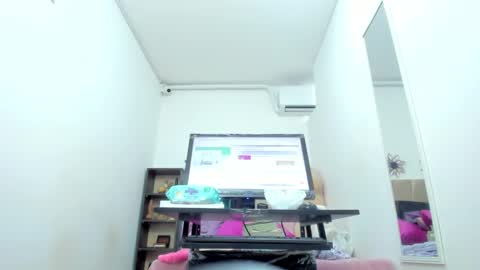 Snapshot of dalia_2 chatting on 27, 2, 2025 Ren online show from 27, 2, 2025