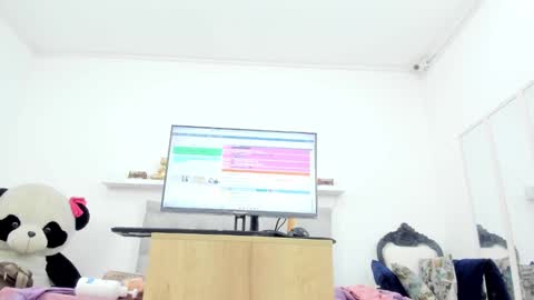 Snapshot of dalia_2 chatting on 22, 9, 2025 Ren online show from 22, 9, 2025