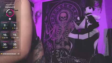 dalia_vorhees online show from 9, 11, 2025