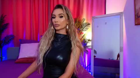 DalidaSelena online show from 22, 9, 2025